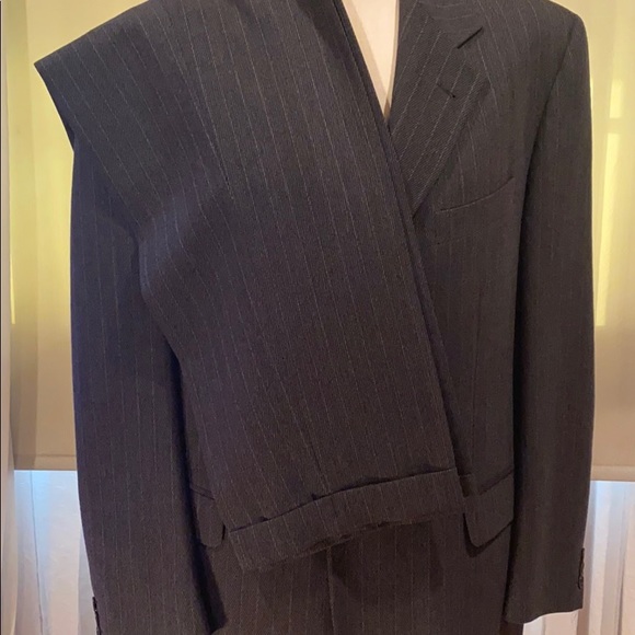 Lubiam by Christian St.John elegant suit, 42R - Picture 8 of 10